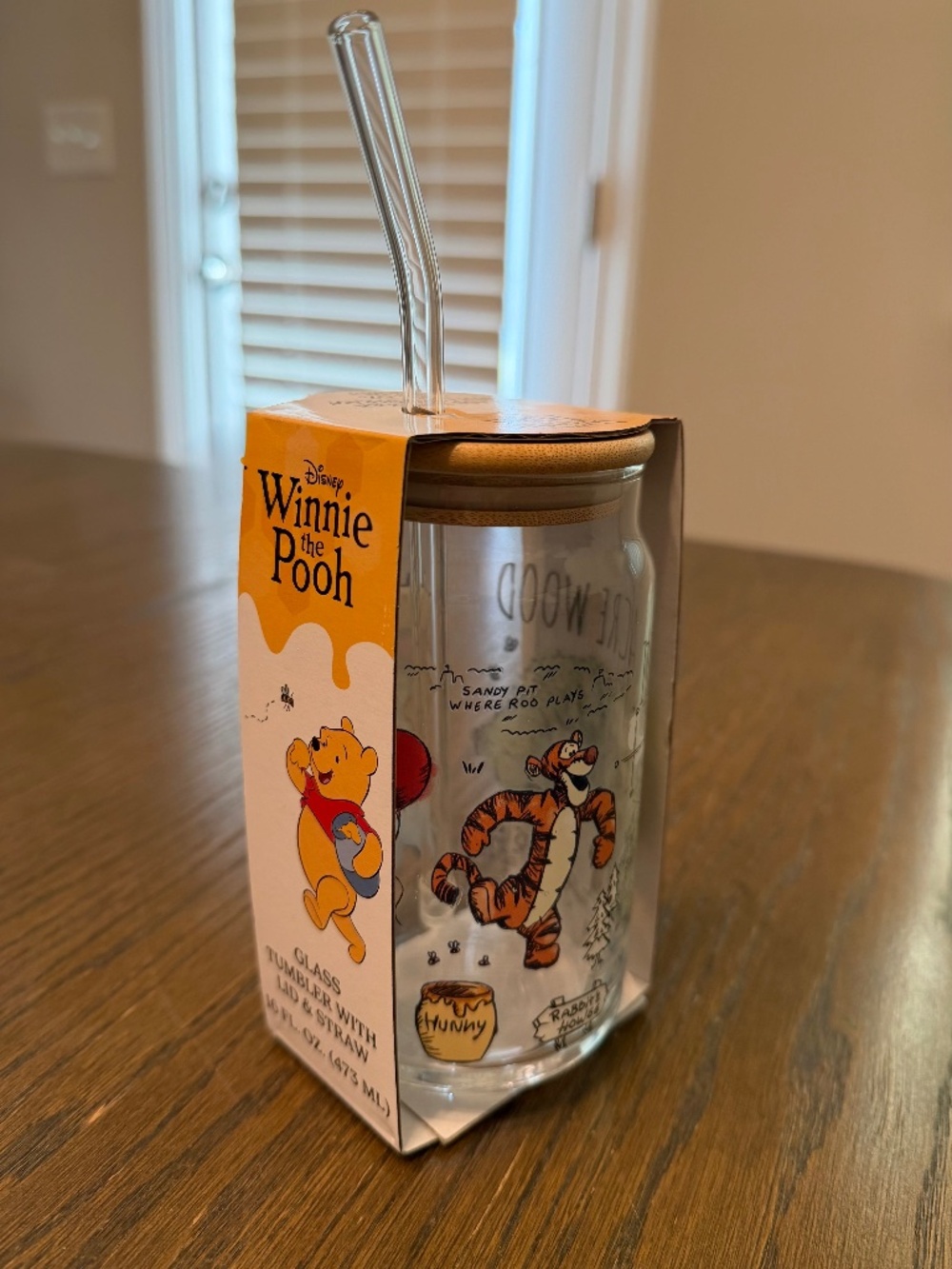 NWT - Disney Winnie the Pooh 100 Acre Wood Glass Tumbler Lid & Straw 16 oz
